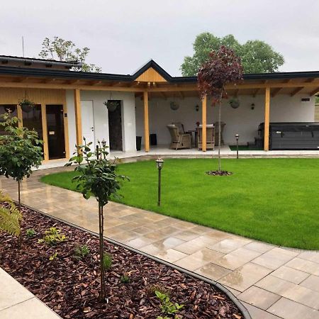 Notarius Vendeghaz Bed and Breakfast Poroszló Eksteriør billede