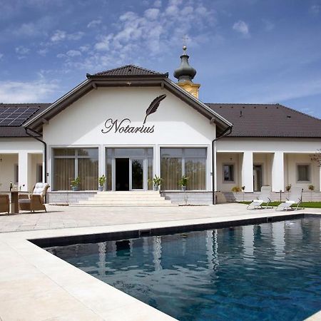Notarius Vendeghaz Bed and Breakfast Poroszló Eksteriør billede